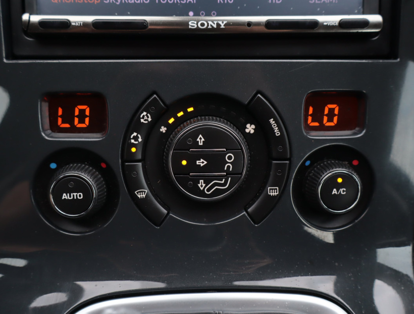 Peugeot 3008, 2010