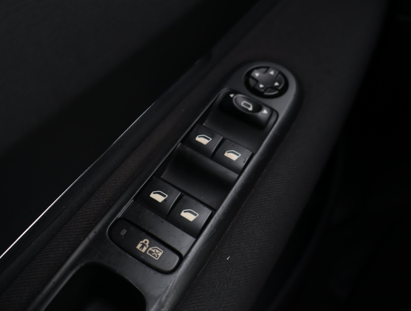 Peugeot 3008, 2010