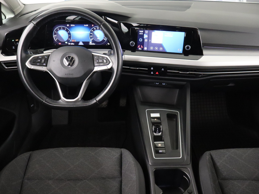 Volkswagen Golf, 2021