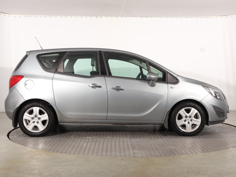Opel Meriva, 2011