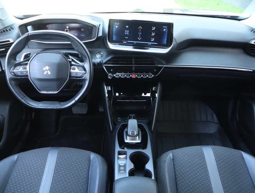 Peugeot 2008, 2020
