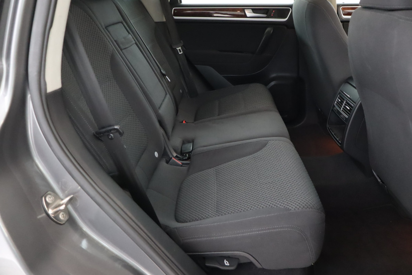 Volkswagen Touareg, 2010