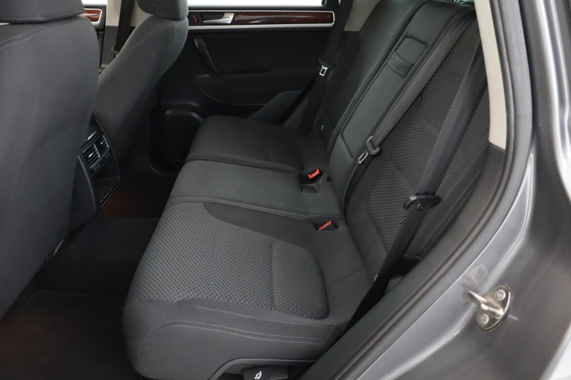 Volkswagen Touareg, 2010