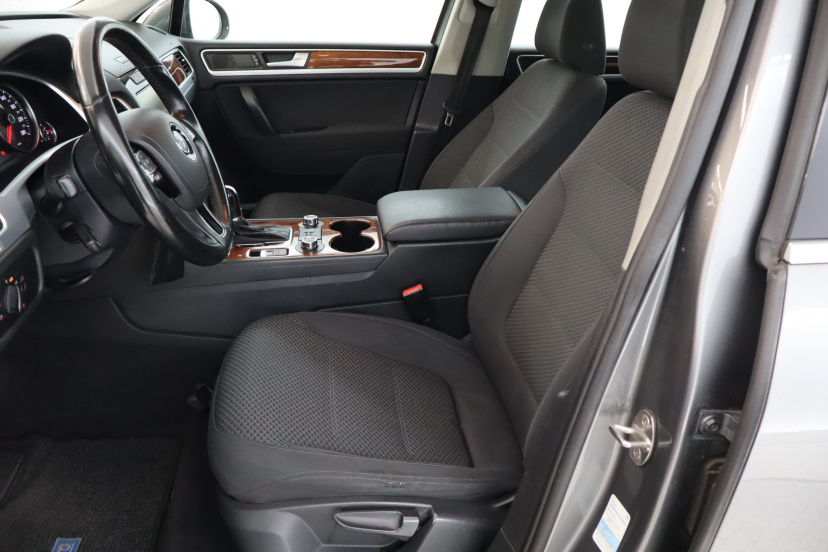 Volkswagen Touareg, 2010