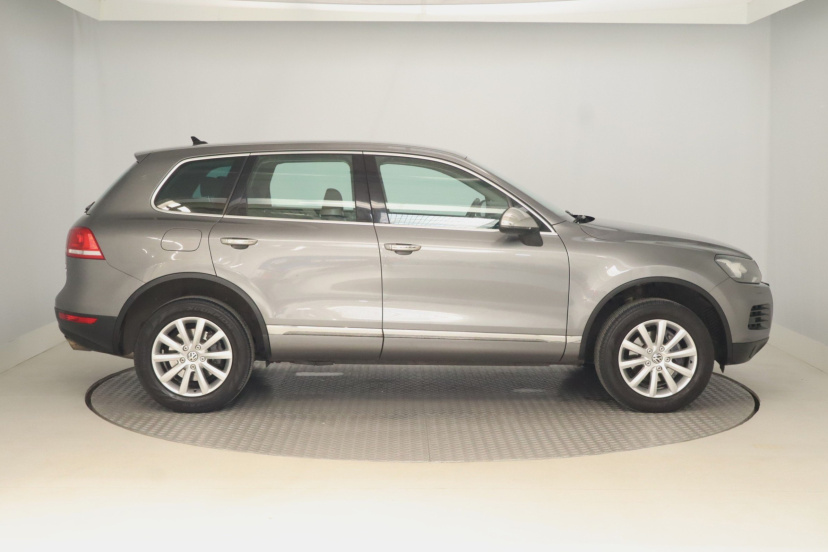 Volkswagen Touareg, 2010