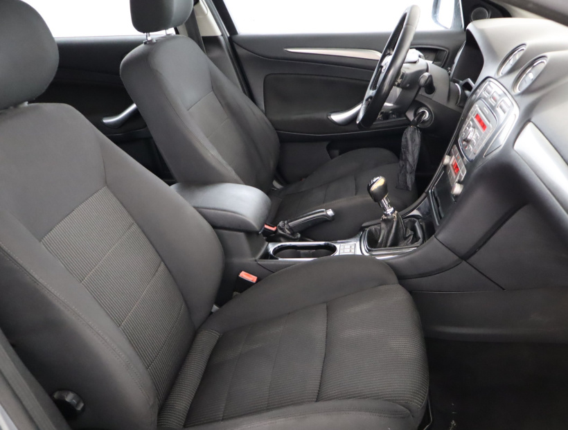 Ford Mondeo, 2009