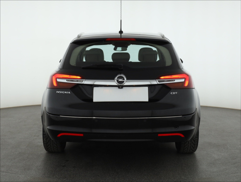 Opel Insignia, 2015