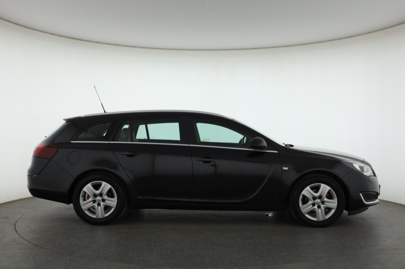 Opel Insignia, 2015