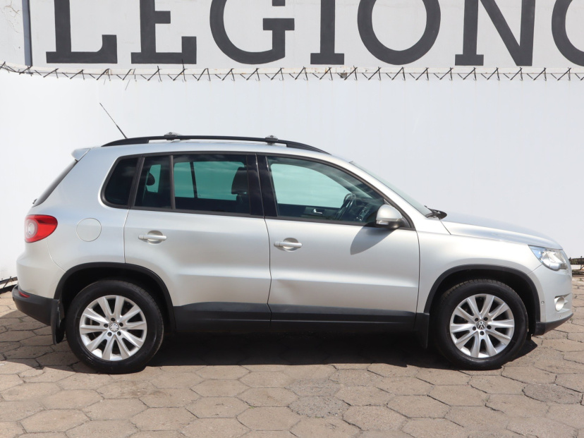 Volkswagen Tiguan, 2009