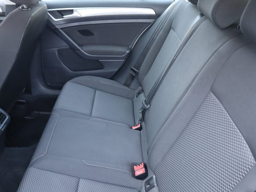 Volkswagen Golf, 2018