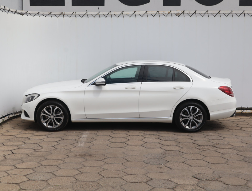 Mercedes-Benz C, 2015