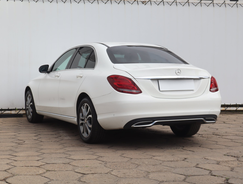 Mercedes-Benz C, 2015