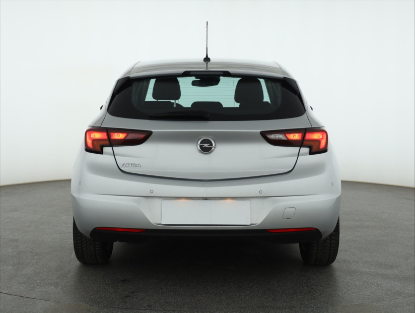 Opel Astra, 2021