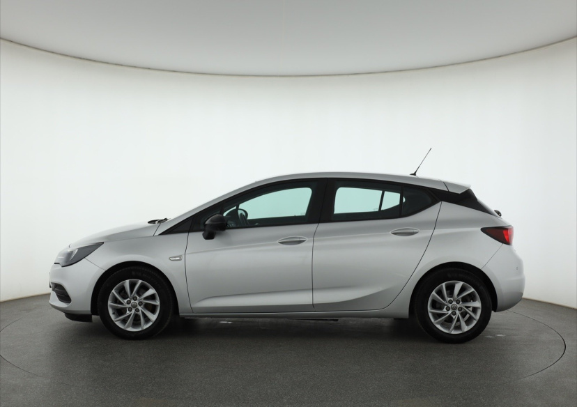 Opel Astra, 2021