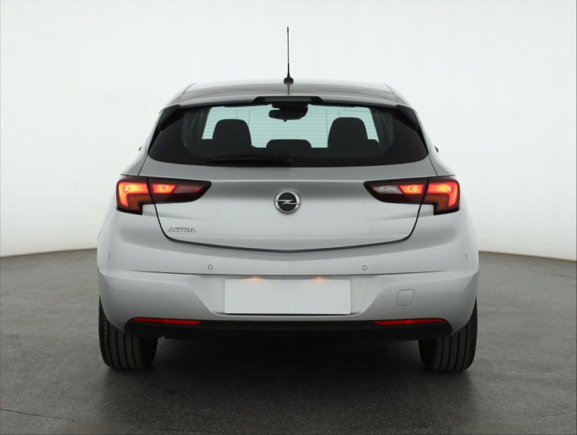 Opel Astra, 2021