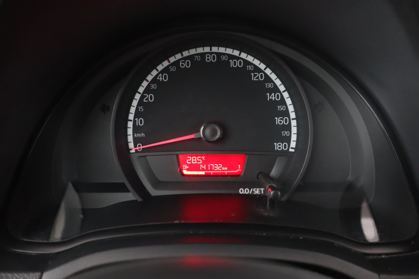 Volkswagen Up!, 2016