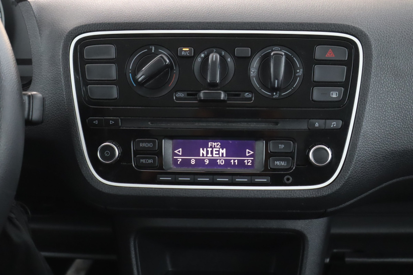 Volkswagen Up!, 2016