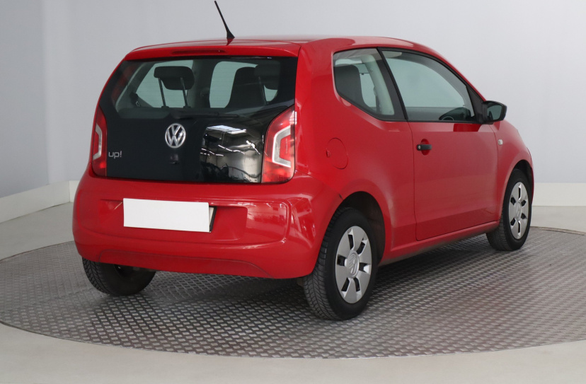 Volkswagen Up!, 2016