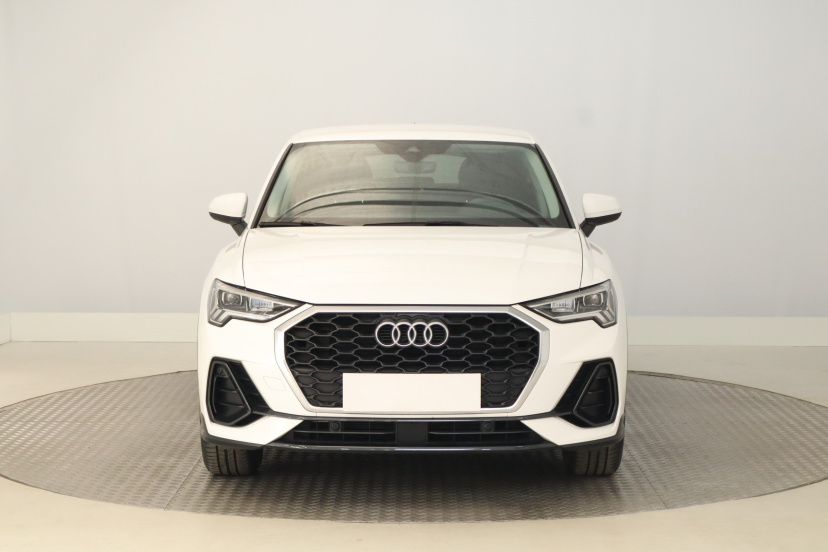 Audi Q3 Sportback, 2021