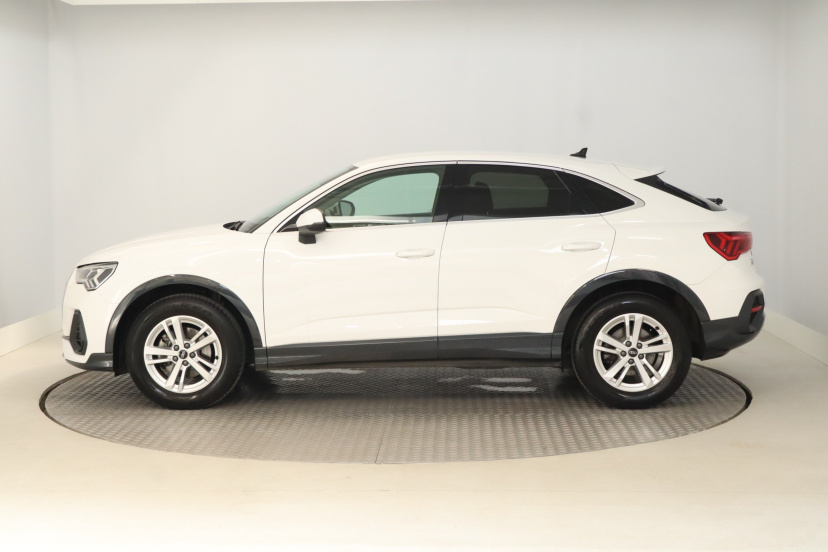Audi Q3 Sportback, 2021