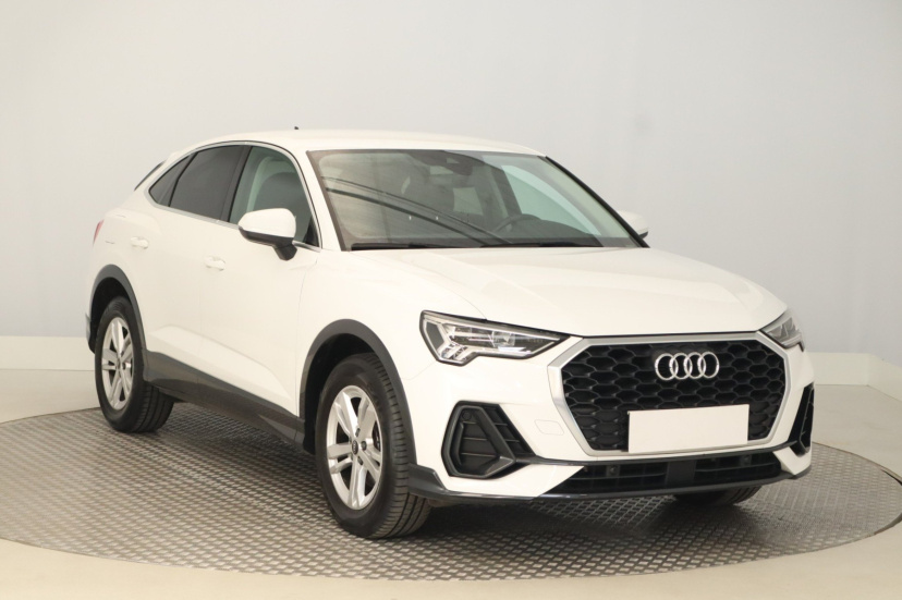 Audi Q3 Sportback, 2021