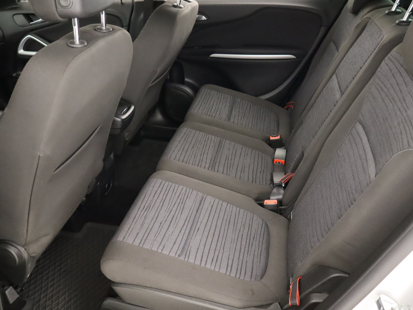 Opel Zafira, 2015