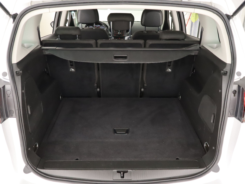 Opel Zafira, 2015