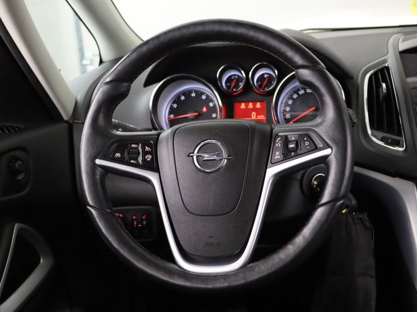 Opel Zafira, 2015