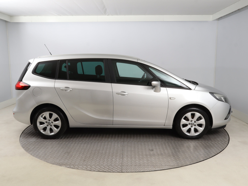 Opel Zafira, 2015