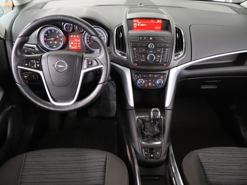 Opel Zafira, 2015
