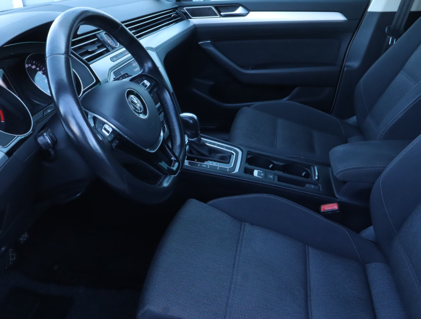Volkswagen Passat, 2019