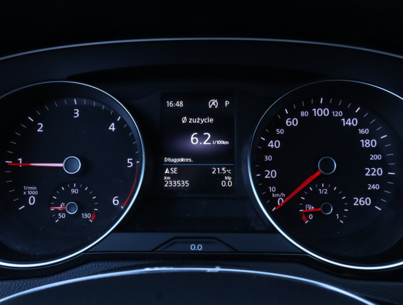 Volkswagen Passat, 2019