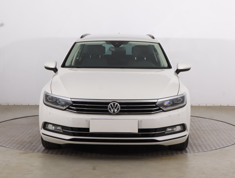 Volkswagen Passat, 2019