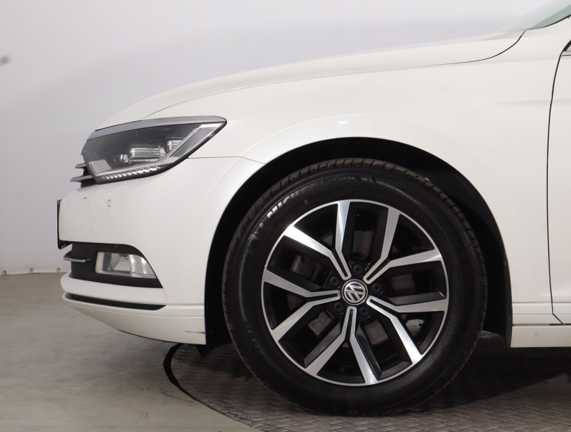 Volkswagen Passat, 2019