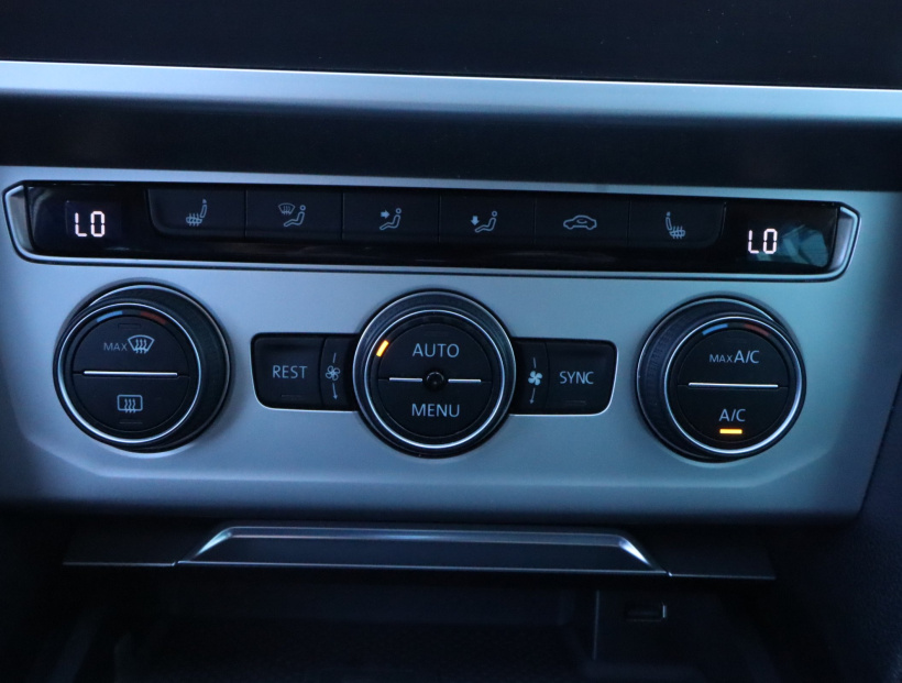 Volkswagen Passat, 2019
