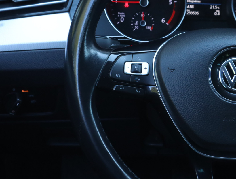 Volkswagen Passat, 2019