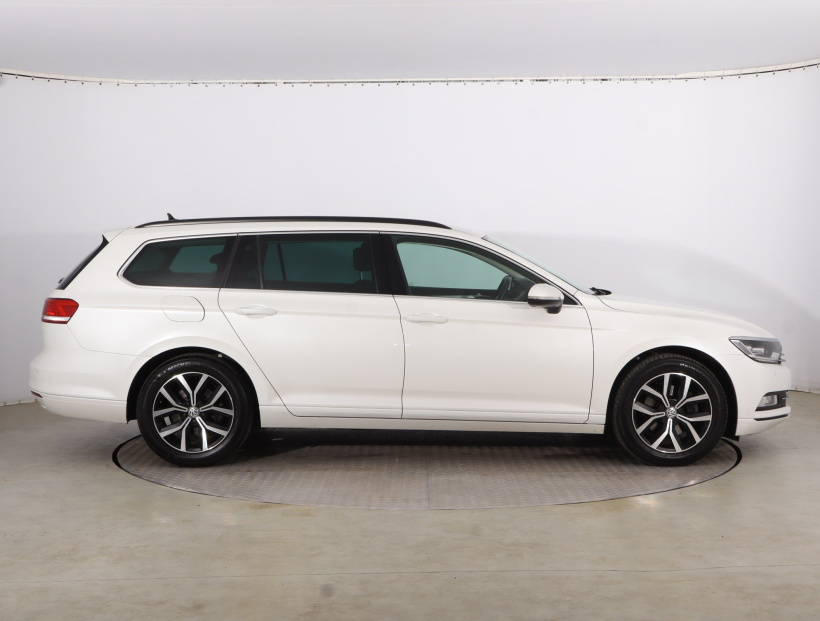 Volkswagen Passat, 2019