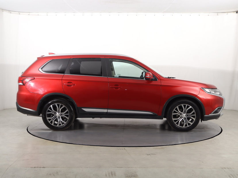 Mitsubishi Outlander, 2018