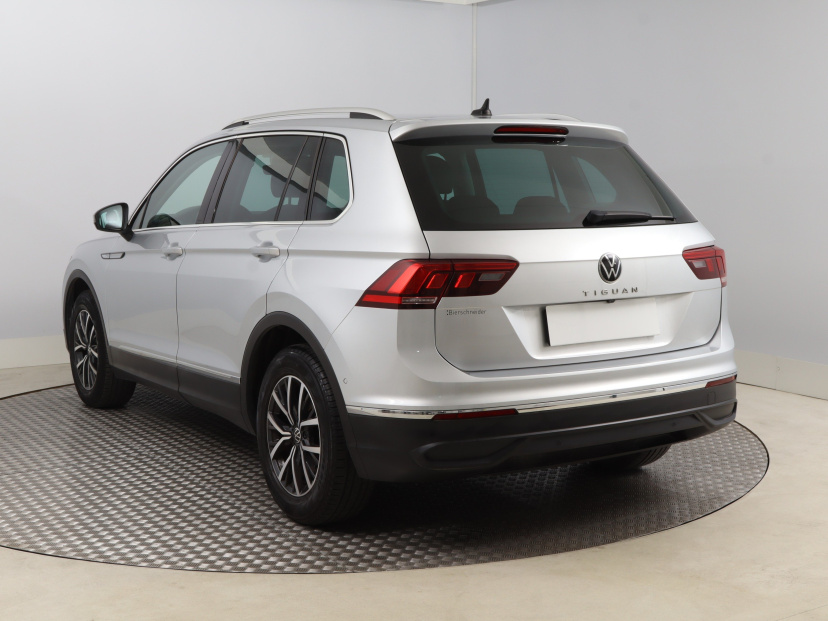 Volkswagen Tiguan, 2022