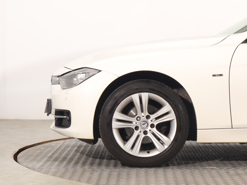 BMW 3, 2013