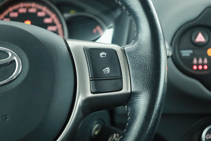Toyota Yaris, 2015