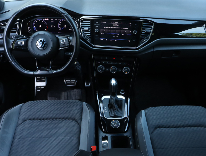 Volkswagen T-Roc, 2021
