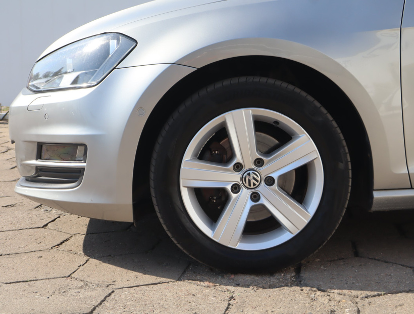 Volkswagen Golf, 2013