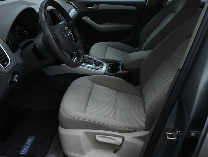 Audi Q5, 2011