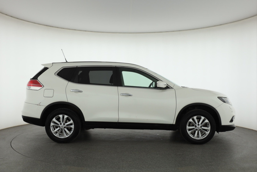 Nissan X-Trail, 2016