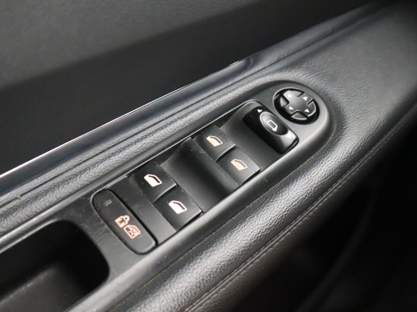 Peugeot 3008, 2014