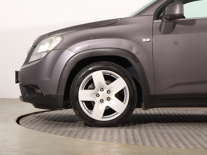 Chevrolet Orlando, 2011