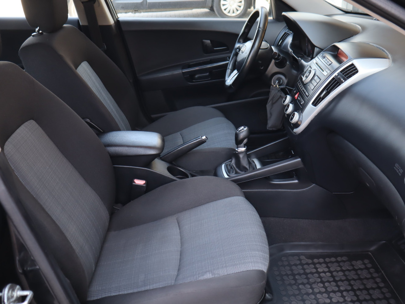 Kia Ceed, 2011