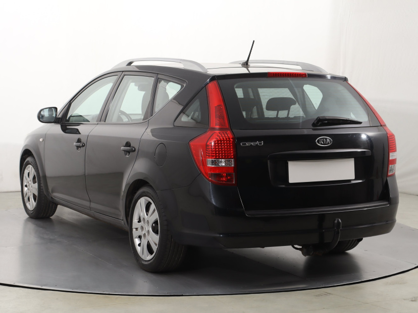 Kia Ceed, 2011