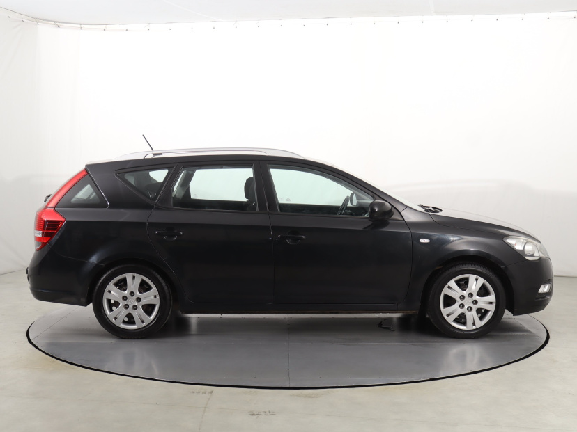 Kia Ceed, 2011
